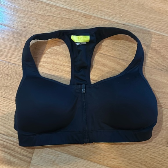 Under Armor Black with Green Zip Up Sports Bra Size 36A - Picture 6 of 6